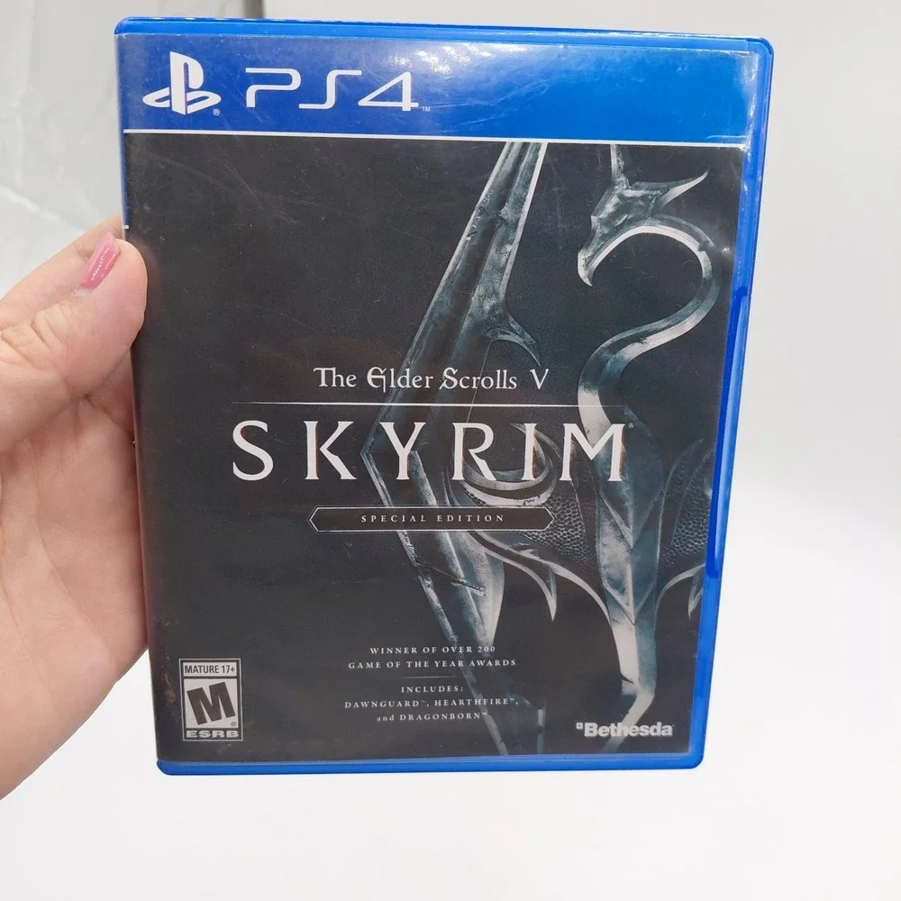 Elder Scrolls V: Skyrim Special Edition (PlayStation 4, 2016) CIB With Map